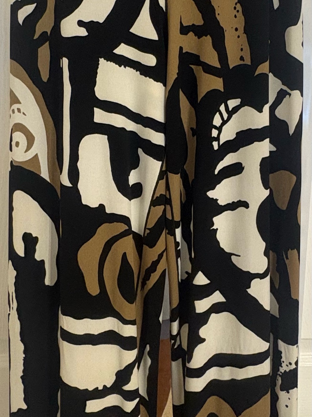 Eva Varro Abstract Black, Cream & Brown Patterned pants - Picture 3 of 4